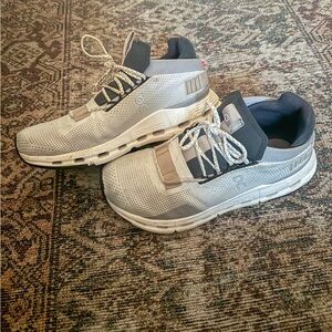 On Cloud Women’s Cloudnova